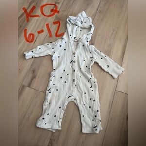 Kate Quinn White Celestial Stars & Moon Kids Footie